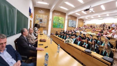 Vrei să te înscrii la masterat? Hai la Facultatea de Litere Baia Mare!