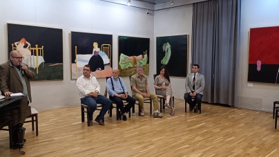 Eveniment de excepție: Artistul Mircea Bochiș a vernisat expoziția „Camera Densă” la Muzeul Județean de Artă «Centrul Artistic Baia Mare»