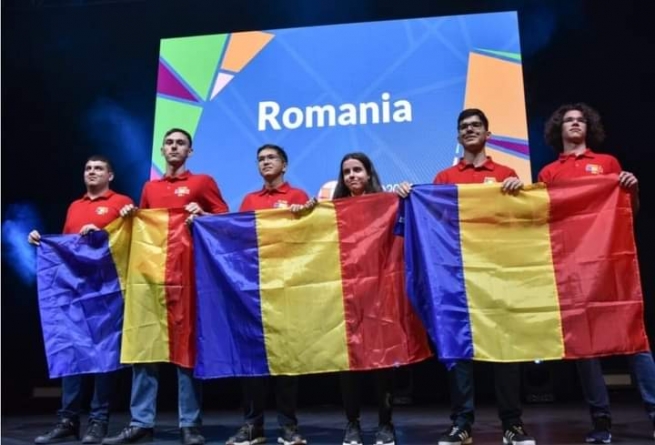 Elevii români s-au întors acasă cu șase medalii de la Olimpiada Internațională de Matematică