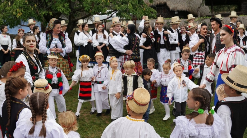 „Claca Danțului” se va desfășura la Muzeul Satului din Baia Mare la final de săptămână