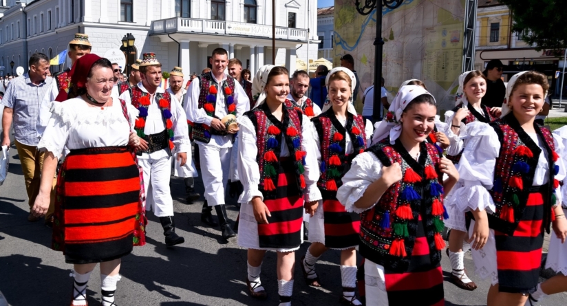 Ansamblul Folcloric „Mara” din Sighetu Marmației participă la Festivalul „Hora de la Prut” din Republica Moldova