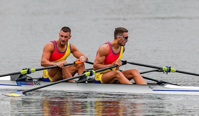 JO 2024 – Canotaj: Andrei Cornea şi Marian Enache au cucerit aurul la dublu vâsle masculin