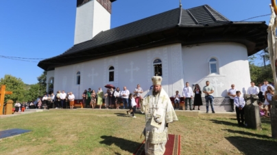 A fost resfințită biserica din Dealu Mare