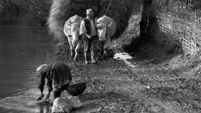 Lăutu’ hainelor, o îndeletnicire des practicată de femeile din lumea satului de odinioară