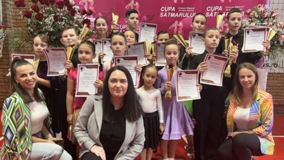 11 Podiumuri la „Cupa Sătmarului” pentru Dancelight Studio Baia Mare