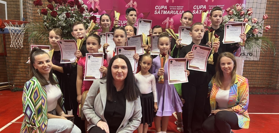 11 Podiumuri la „Cupa Sătmarului” pentru Dancelight Studio Baia Mare