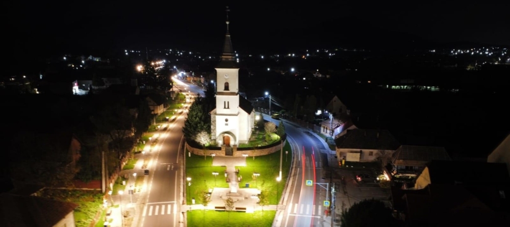 În Tăuții Măgherăuș se modernizează iluminatul public