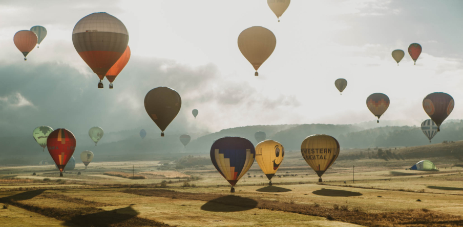 Peste 30 de baloane cu aer cald vor umple cerul la Maramureș Balloon Fiesta 2024