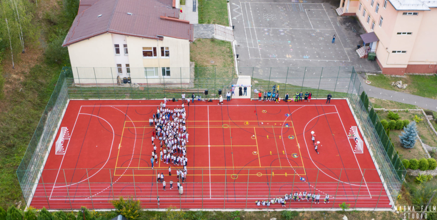 În Baia Sprie a fost inaugurat terenul multisport construit la Școala Gimnazială