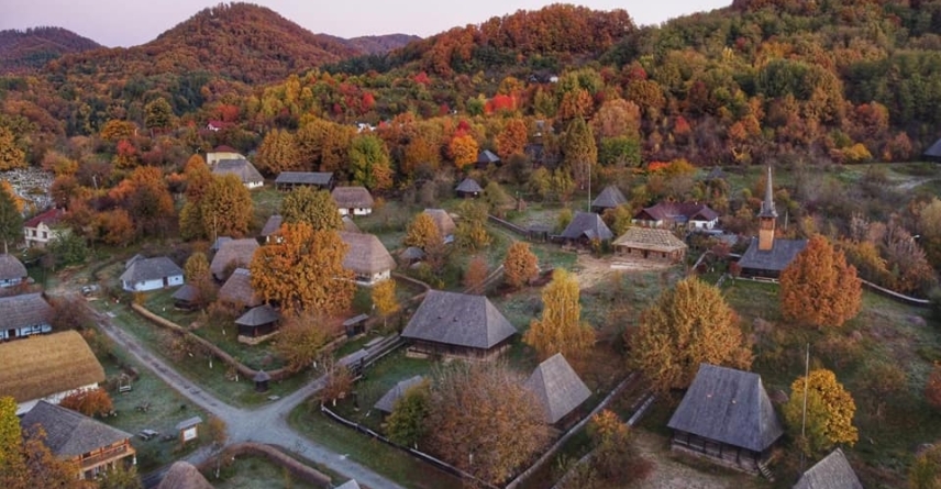 Muzeul Satului Baia Mare trece la programul de iarnă