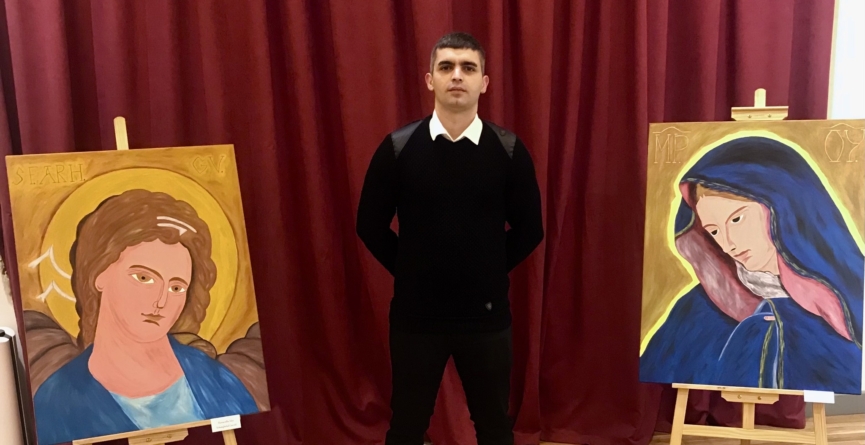 Tânărul artist Alin Morocsilla vă invită să vizualizați expoziția de pictură „Nihil sine Deo”