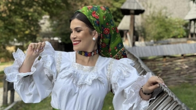 Artista Oana Bozga Pintea a lansat cântecul replică la cel al lui Deți Iuga, „La mănăstire de lemn”