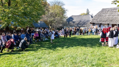 Peste 1.000 de persoane au participat la Târgul de la Sfântul Dumitru de la Muzeul Satului Baia Mare