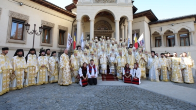 PS Iustin și PS Timotei Sătmăreanul s-au aflat printre cei 47 de ierarhi prezenți la sărbătoarea închinată Sfântului Cuvios Dimitrie cel Nou, Ocrotitorul Bucureștilor