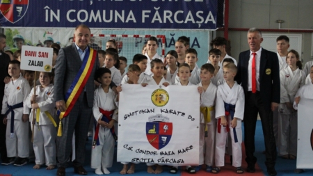 În Fărcașa: 125 de sportivi vor participa la Cupa Toamnei – Karate Shotokan, ediția a II-a