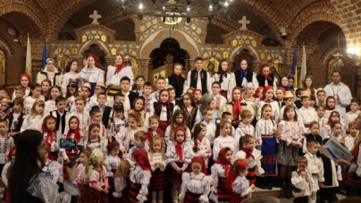 „Nașterea Domnului în inimile copiilor”: Program de catehizare la Catedrala Episcopală Baia Mare