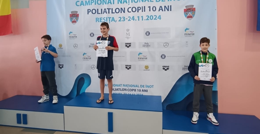 Mihnea Dorolțan de la Flykick Team Baia Mare, pe podium la Campionatul Național de Poliatlon pentru copii de 10 ani