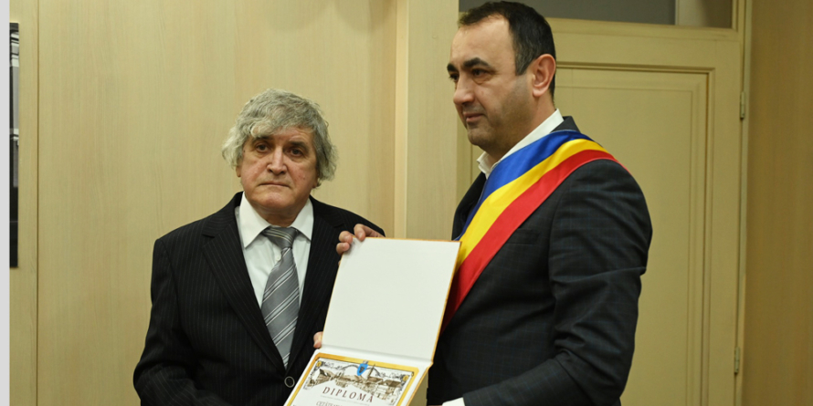 Prof. Gheorghe Todinca, fostul director al Muzeului Maramureșan din Sighet, a primit titlul de Cetățean de onoare al municipiului