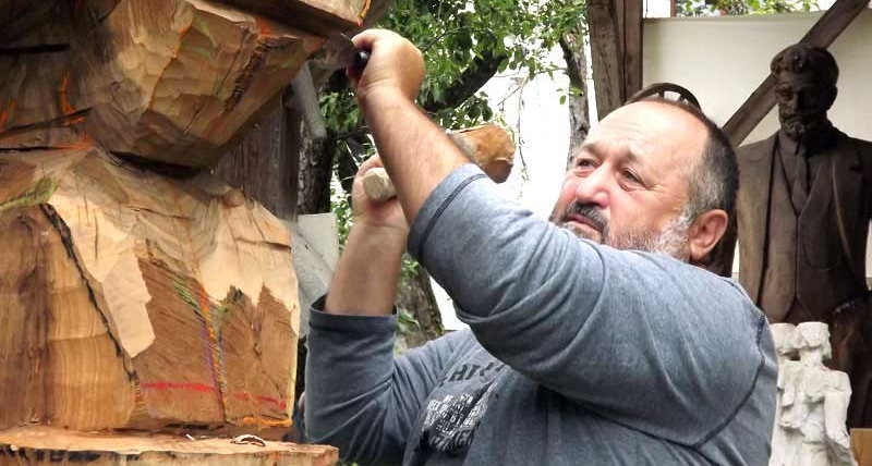 „Armata de teracotă” – crochiuri de Ion Marchiş