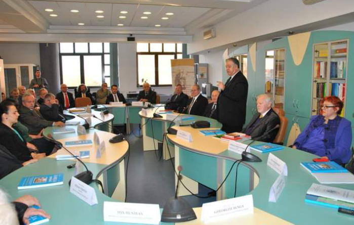 Se împlinesc 10 ani de la inaugurarea Fondului Documentar al Academiei Române, la Biblioteca „Petre Dulfu” Baia Mare