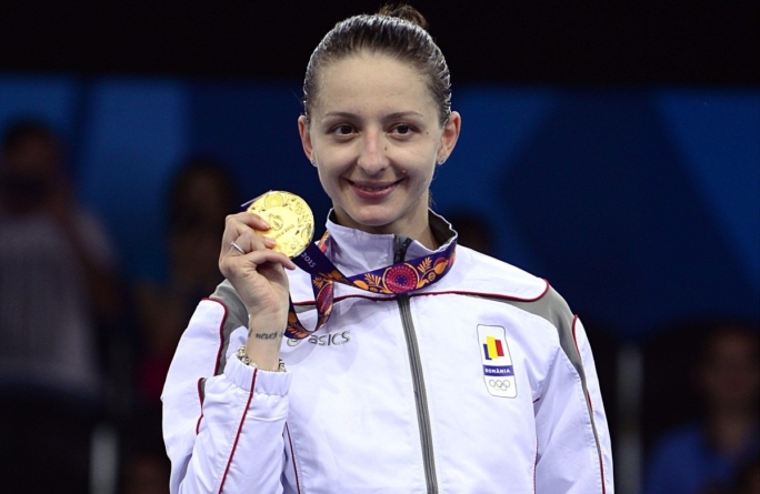 Multiplă medaliată la campionatele europene şi mondiale la scrimă, Ana Maria Brânză a împlinit astăzi 40 de ani