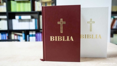 „Giveaway” organizat de Departamentul Comunicații Media-Online al Episcopiei; Puteți câștiga o Biblie