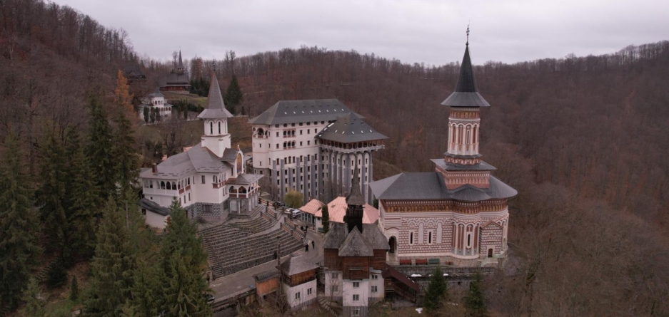 Programul liturgic la Mănăstirea Rohia în prima săptămână din Postul Paştilor