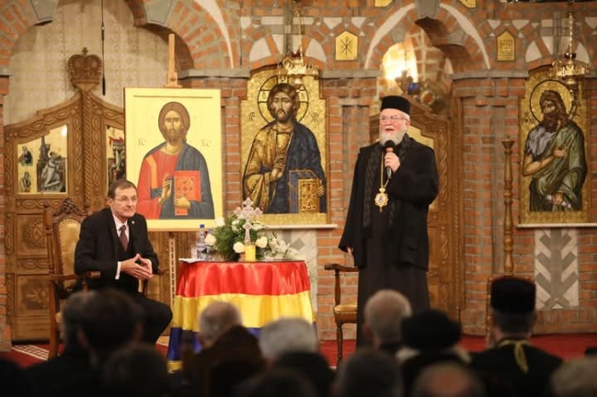 Conferința „Sărbătoarea Sfântului Apostol Andrei și 1 Decembrie, zile de celebrare a bucuriei de a fi român”