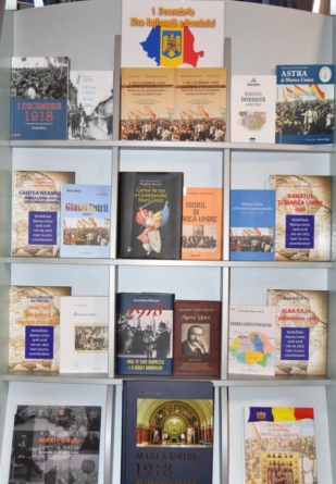 Expoziție de carte de Ziua Națională a României, la Sala de lectură a Bibliotecii Petre Dulfu”