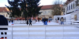 Patinoarul, distracția copiilor aflați în vacanță