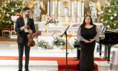 „Stradivarius în Lumina Anului Nou” – concert extraordinar în Baia Mare, susținut de violonistul Răzvan Stoica și pianista Andreea Stoica