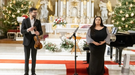 „Stradivarius în Lumina Anului Nou” – concert extraordinar în Baia Mare, susținut de violonistul Răzvan Stoica și pianista Andreea Stoica