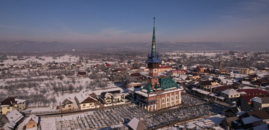 Slujire arhierească la Parohia Ortodoxă „Nașterea Maicii Domnului” din Săpânța