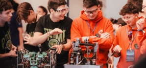 Colegiul „Vasile Lucaciu” găzduiește competiția oficială de precalificări First Tech Challenge, Maramu’ Division, din cadrul campionatului Blue Horizon Championship