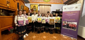 Tinerii din Dumbrăvița, coordonați de părintele Bogdan Ciocotișan, au participat la un cerc de iconografie în atelierul pictorului bisericesc Gheorghe Rogojan