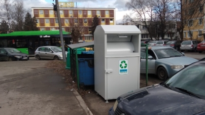 Containere pentru colectarea textilelor uzate, amplasate în Sighetu Marmației