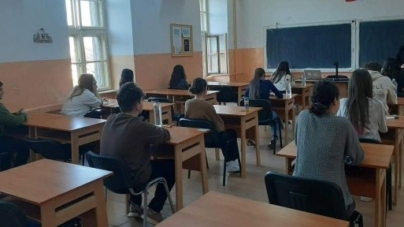 Bacalaureatul a început azi cu evaluarea competențelor lingvistice de comunicare orală în limba română