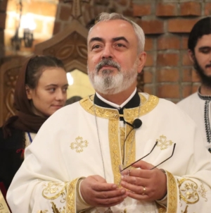 Părintele Mihai Pavel, inspector patriarhal în cadrul Biroului de catehizare a tineretului din Patriarhia Română, vine la Baia Mare