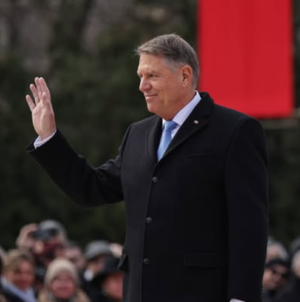 De ce a ascuns Iohannis cheltuielile pentru zborurile private?