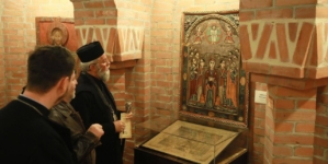 Icoane din secolele XVI–XVIII au fost expuse în Sala–Muzeu „Sfinții Martiri Brâncoveni” din incinta Catedralei Episcopale „Sfânta Treime” din Baia Mare