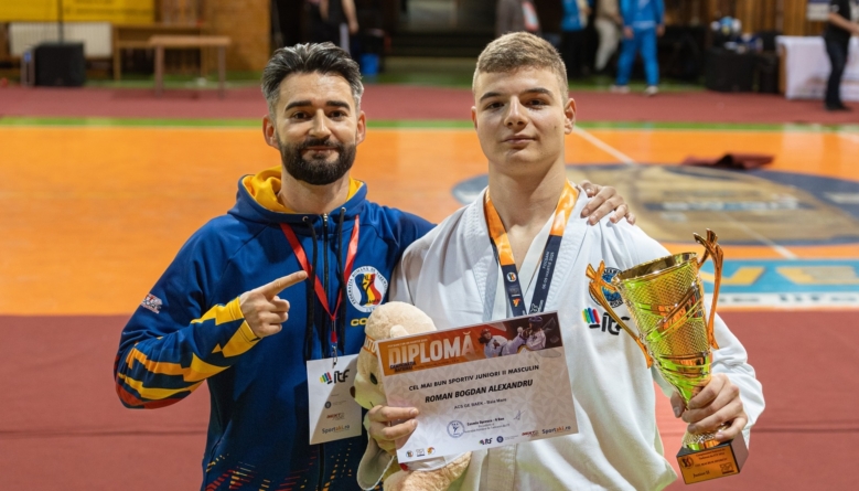 Maramureșeanul Bogdan Roman, cel mai valoros sportiv al României la categoria 13-15 ani la Campionatul Național de Taekwon-Do ITF